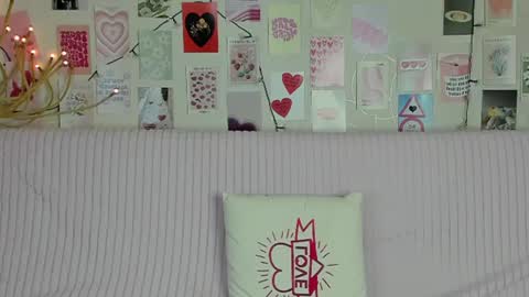 Snapshot of little_radiant_sun chatting on July 2026 07:47:01 AM Kriss online show from July 2026 07:47:01 AM