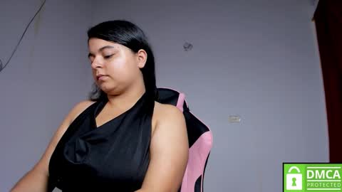 Snapshot of little_shaara chatting on November 2025 08:29:01 PM Shaara online show from November 2025 08:29:01 PM