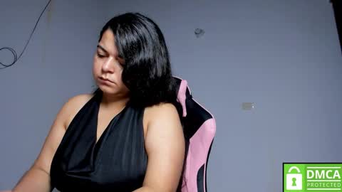 Snapshot of little_shaara chatting on November 2025 08:45:01 AM Shaara online show from November 2025 08:45:01 AM