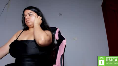 Snapshot of little_shaara chatting on November 2025 11:21:02 AM Shaara online show from November 2025 11:21:02 AM