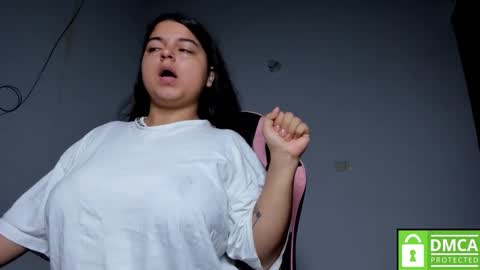 Snapshot of little_shaara chatting on November 2025 08:36:02 AM Shaara online show from November 2025 08:36:02 AM