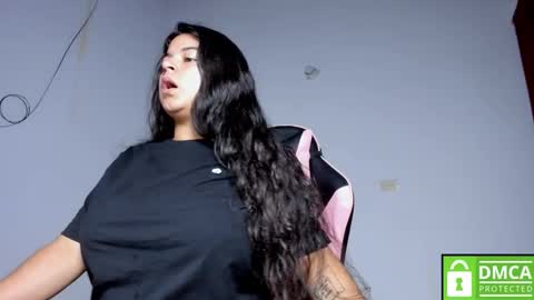 Snapshot of little_shaara chatting on November 2025 08:48:02 AM Shaara online show from November 2025 08:48:02 AM