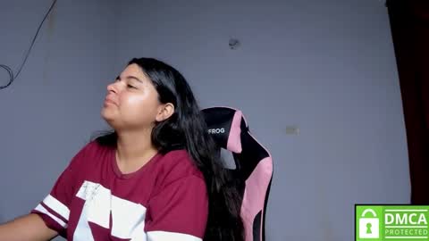 Snapshot of little_shaara chatting on December 2025 09:40:01 AM Shaara online show from December 2025 09:40:01 AM