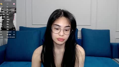 Snapshot of little_v1rgin_angel chatting on March 2025 12:11:02 PM Kwan online show from March 2025 12:11:02 PM