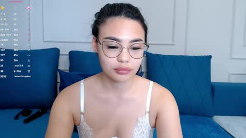 Snapshot of little_v1rgin_angel chatting on June 2026 10:59:02 AM Kwan online show from June 2026 10:59:02 AM