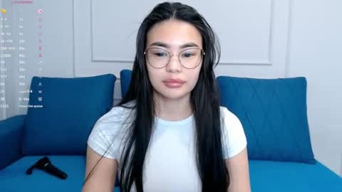 Snapshot of little_v1rgin_angel chatting on June 2026 09:48:02 AM Kwan online show from June 2026 09:48:02 AM