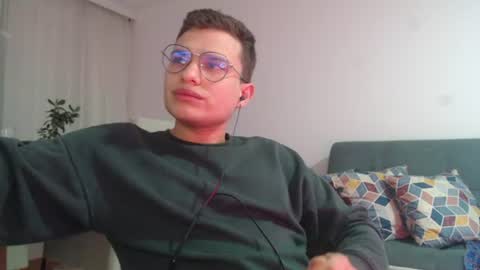 Snapshot of little_wizard chatting on August 2026 03:52:02 AM little_wizard online show from August 2026 03:52:02 AM