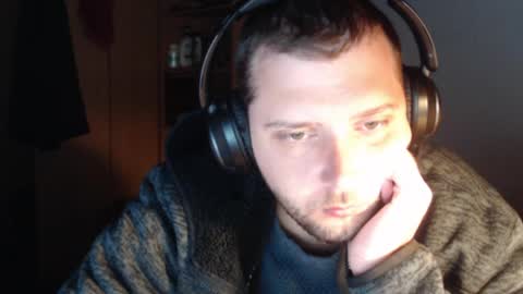 littlealien7 online show from April 2026 08:09:02 AM