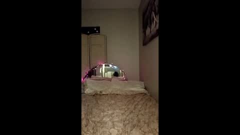 Snapshot of littleann48 chatting on December 2025 05:02:01 AM littleann48 online show from December 2025 05:02:01 AM