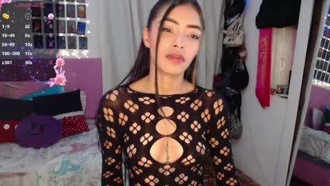 Snapshot of littlebombon chatting on April 2026 04:51:01 PM littlebombon online show from April 2026 04:51:01 PM