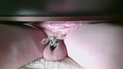 Snapshot of littleclitty247 chatting on December 2025 11:38:02 AM Littlleclitty247 online show from December 2025 11:38:02 AM