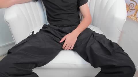 Snapshot of littledanny_ chatting on November 2025 04:38:01 PM DANNY online show from November 2025 04:38:01 PM