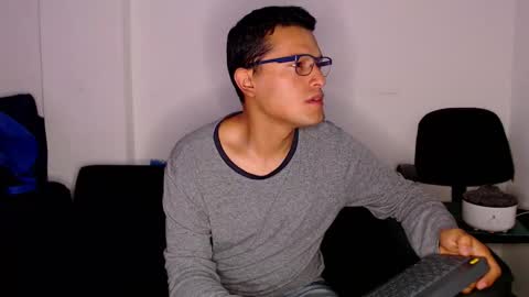 Manu online show from December 2025 02:39:01 AM