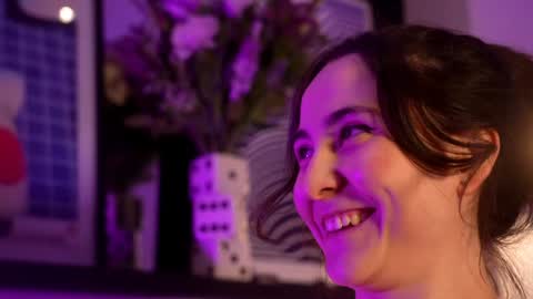 Emily Hill online show from November 2025 09:15:01 PM