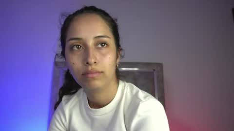 littlee_emma_ online show from July 2026 11:40:01 PM