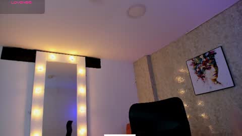 Snapshot of littlee_mia chatting on June 2026 12:16:01 PM littlee_mia online show from June 2026 12:16:01 PM