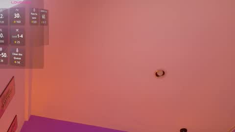 Tania  online show from November 2025 08:20:01 PM