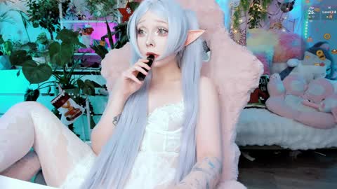 Snapshot of littleflufflepuff chatting on January 2025 07:13:02 AM Riza Riri Puff online show from January 2025 07:13:02 AM