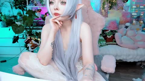 Snapshot of littleflufflepuff chatting on January 2025 05:37:01 PM Riza Riri Puff online show from January 2025 05:37:01 PM