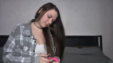 Jessie online show from January 2025 04:29:01 AM