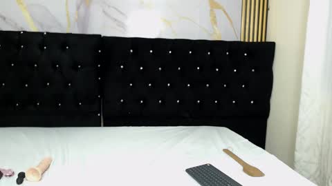 Litllekloe online show from March 2025 11:07:01 PM