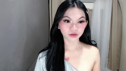 Snapshot of littlelace_ chatting on May 2026 11:23:02 PM littlelace_ online show from May 2026 11:23:02 PM