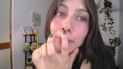 Snapshot of littlelaksmi chatting on June 2026 10:25:01 PM Laksmi online show from June 2026 10:25:01 PM
