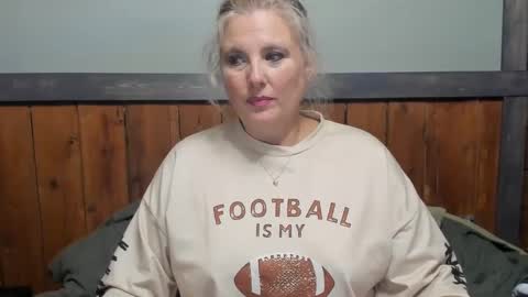 Snapshot of littlelisa1 chatting on September 2025 05:13:01 PM lisanixs online show from September 2025 05:13:01 PM