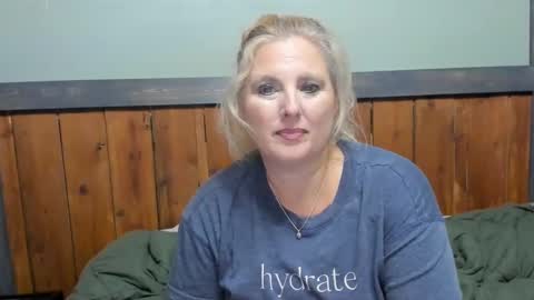 Snapshot of littlelisa1 chatting on September 2025 02:46:02 AM lisanixs online show from September 2025 02:46:02 AM