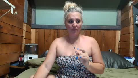 Snapshot of littlelisa1 chatting on June 2026 02:14:02 AM lisanixs online show from June 2026 02:14:02 AM