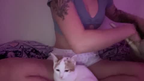 littlelovesbig online show from October 2025 05:44:02 PM