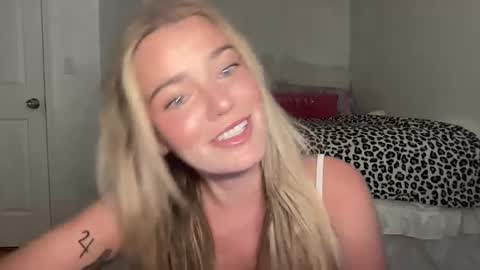 Snapshot of littlemaryjane19 chatting on September 2025 08:32:02 PM Marciabrady online show from September 2025 08:32:02 PM