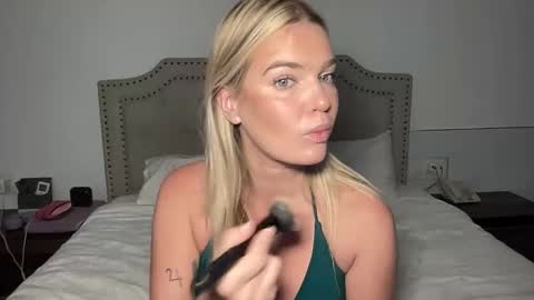 Snapshot of littlemaryjane19 chatting on November 2025 05:19:02 AM Marciabrady online show from November 2025 05:19:02 AM