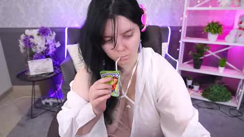 Masha  online show from November 2025 01:53:02 PM