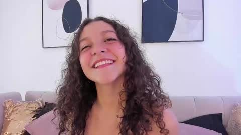 Snapshot of littlesoffi_gh chatting on February 2025 05:26:01 PM online show from February 2025 05:26:01 PM