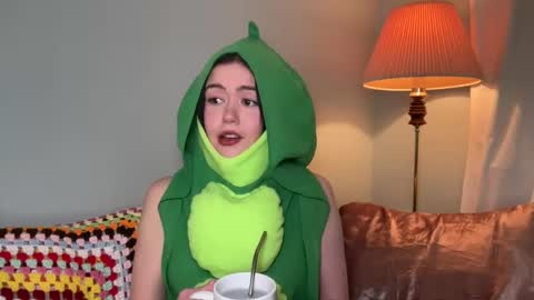 Little Sugar Pea  online show from January 2025 12:39:01 AM