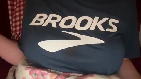 Little Sugar Pea  online show from September 2025 12:14:01 AM