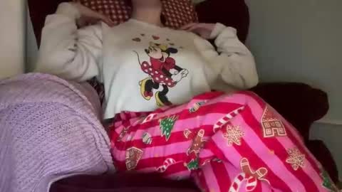 Little Sugar Pea  online show from November 2025 10:19:01 PM