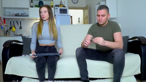 Little Tifany online show from December 2025 11:19:01 AM