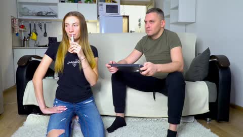 Little Tifany online show from December 2025 11:37:02 AM