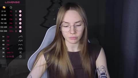 Eliana online show from December 2025 10:01:01 AM