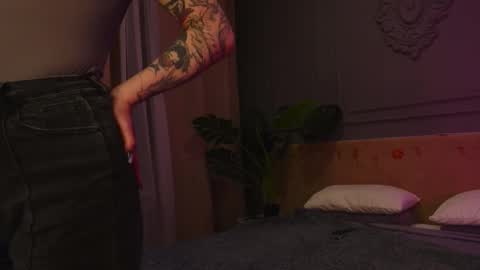 Snapshot of liv_fay chatting on October 2025 04:50:01 PM Liv 3 online show from October 2025 04:50:01 PM