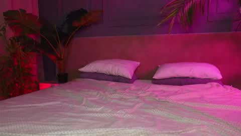 Snapshot of liv_fay chatting on December 2025 02:04:02 PM Liv 3 online show from December 2025 02:04:02 PM