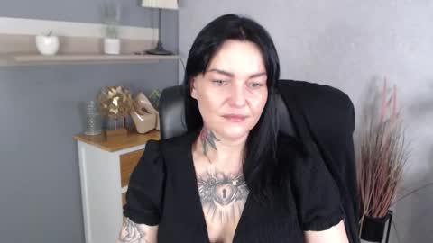 Livia online show from March 2026 07:14:02 AM