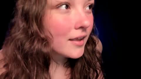 Snapshot of livinsubspace chatting on September 2025 12:56:02 AM Liv online show from September 2025 12:56:02 AM