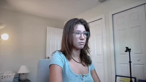 Snapshot of livvyybearxx chatting on June 2026 07:15:01 PM liv online show from June 2026 07:15:01 PM