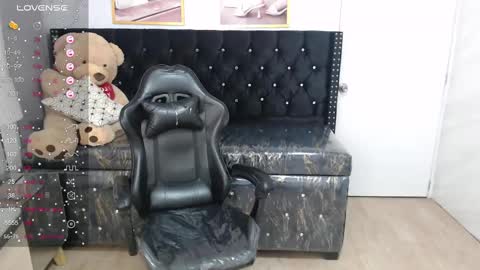 Liz online show from March 2025 09:29:01 AM