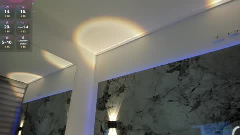 Liz  online show from October 2025 10:36:01 AM