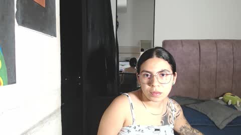 Liza Thurner online show from October 2025 01:03:02 AM