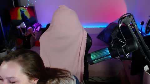 Snapshot of lizaswan chatting on November 2025 06:40:02 PM LIzaSwan online show from November 2025 06:40:02 PM